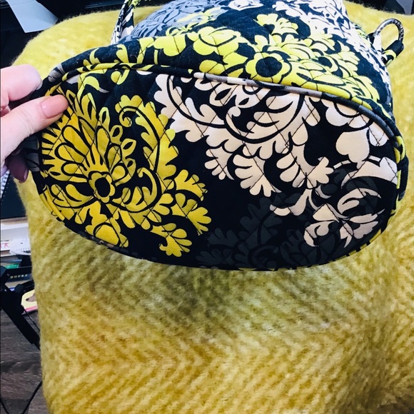 Vera Bradley Bucket Bag - Picture 4 of 7